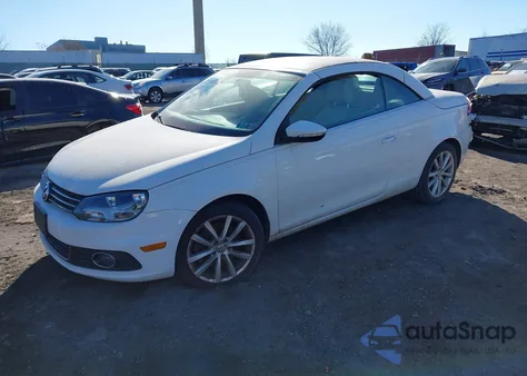 2012 Volkswagen Eos Komfort из США, поврежденный, VIN WVWBW7AH2CV010427